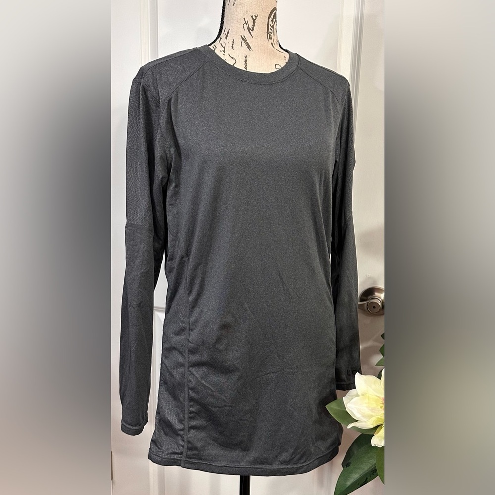 ⬛Tesla Gear Long-Sleeved Shirt – Size Large